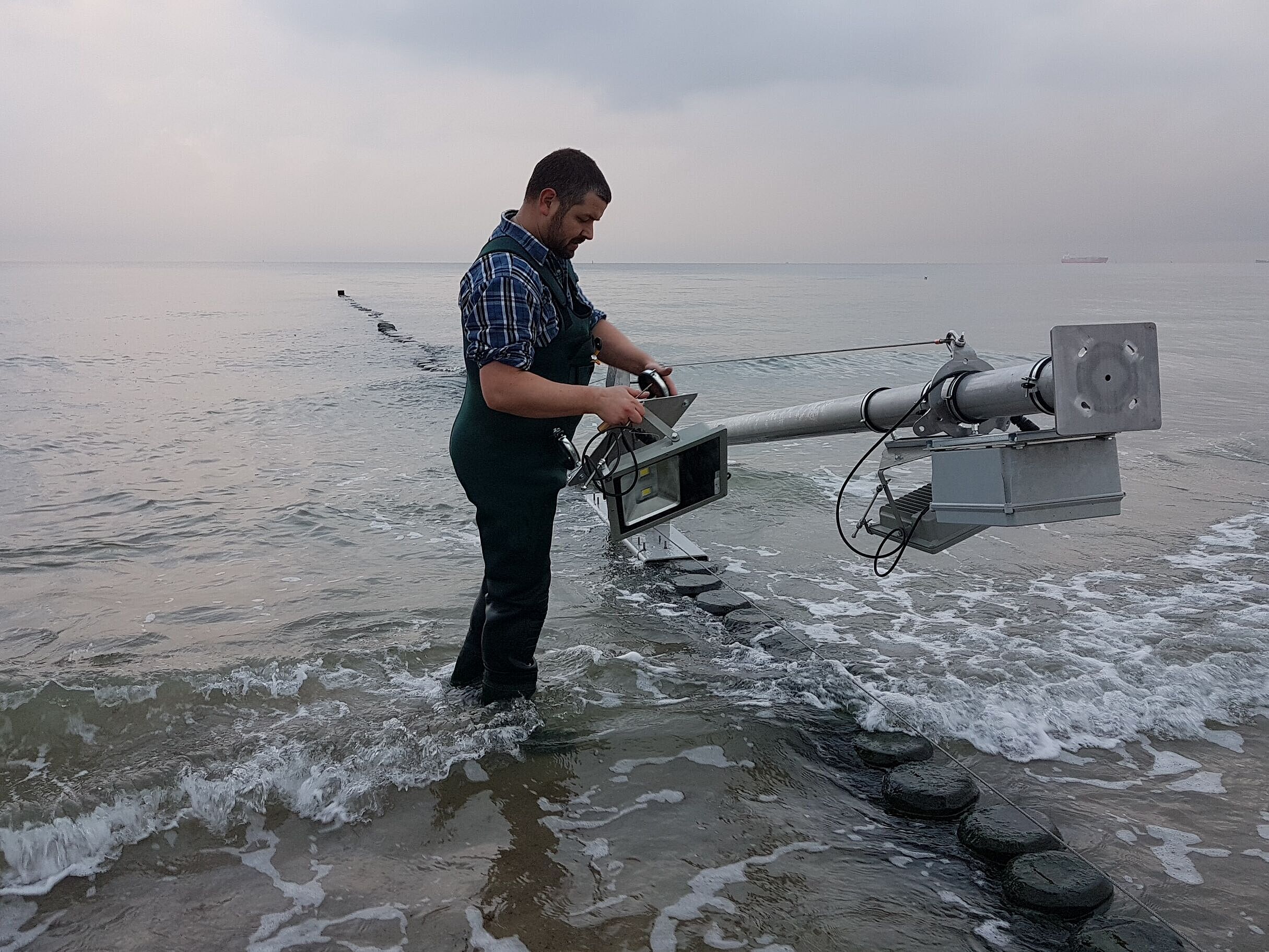 Chicago powerline fishing 